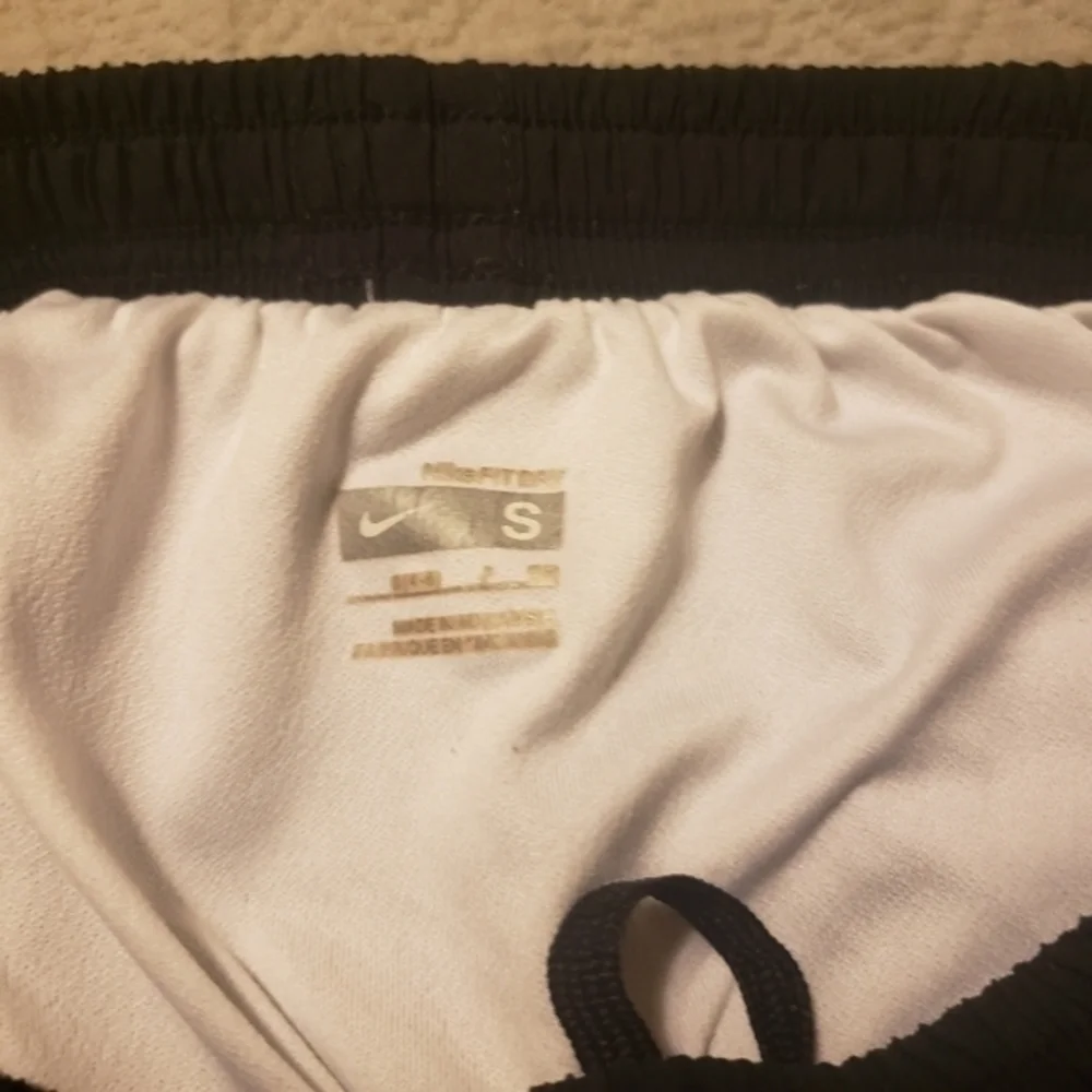 2‎ Nike ladies athletic running shorts Small bundle